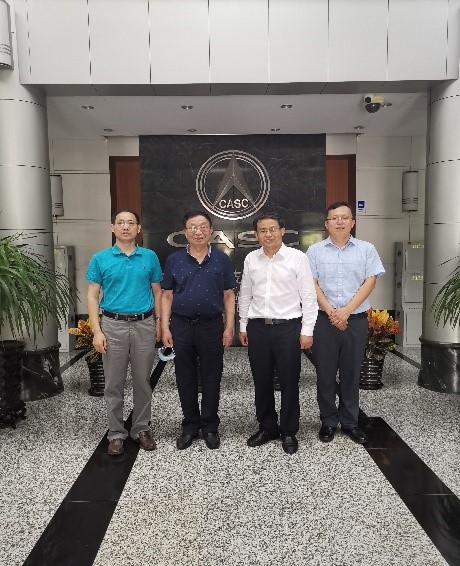 校长单忠德走访看望叶培建院士