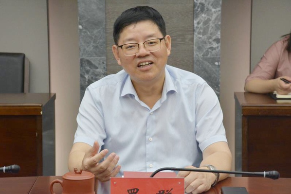 校长单忠德一行赴江北新区调研交流