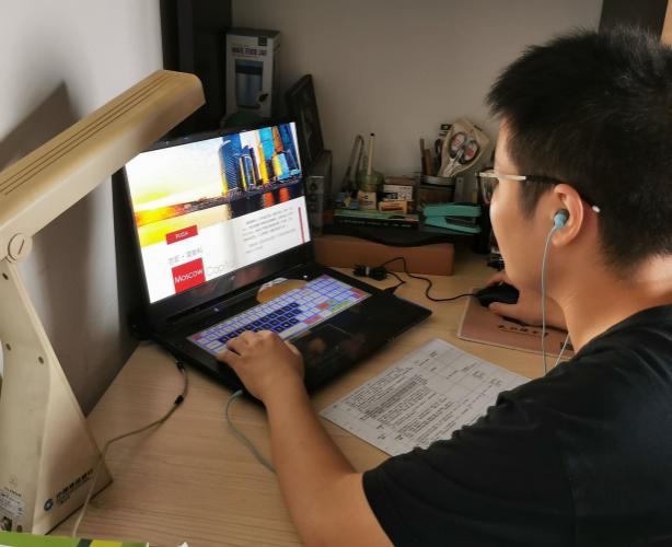 空中课堂顺利结业史上最大规模爱心学校火热结营