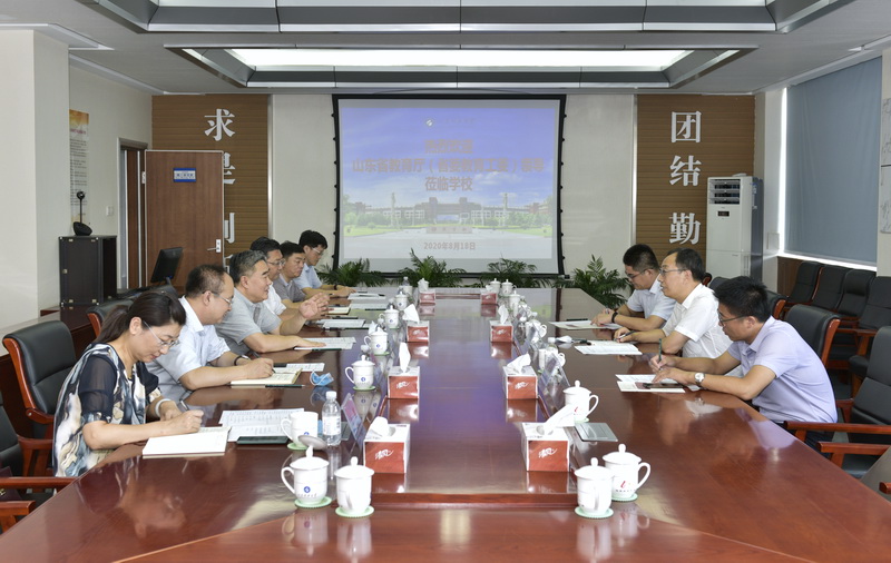 省委教育工委副书记、省教育厅副厅长冯继康来校调研