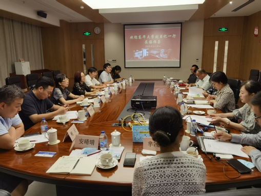 校领导带队赴上海华虹集团调研