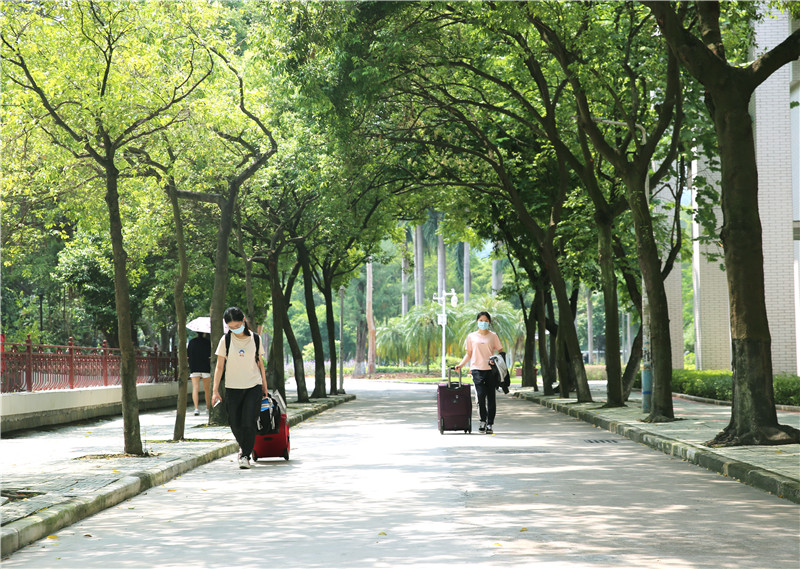 【图集】广外欢迎同学们回家