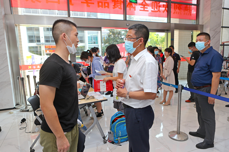 江南大学喜迎2020级研究生新生入学