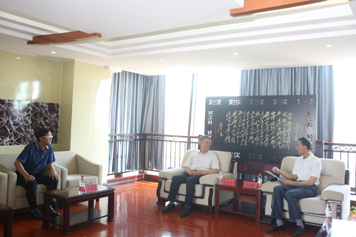 攀枝花学院校长王曙光一行来校调研