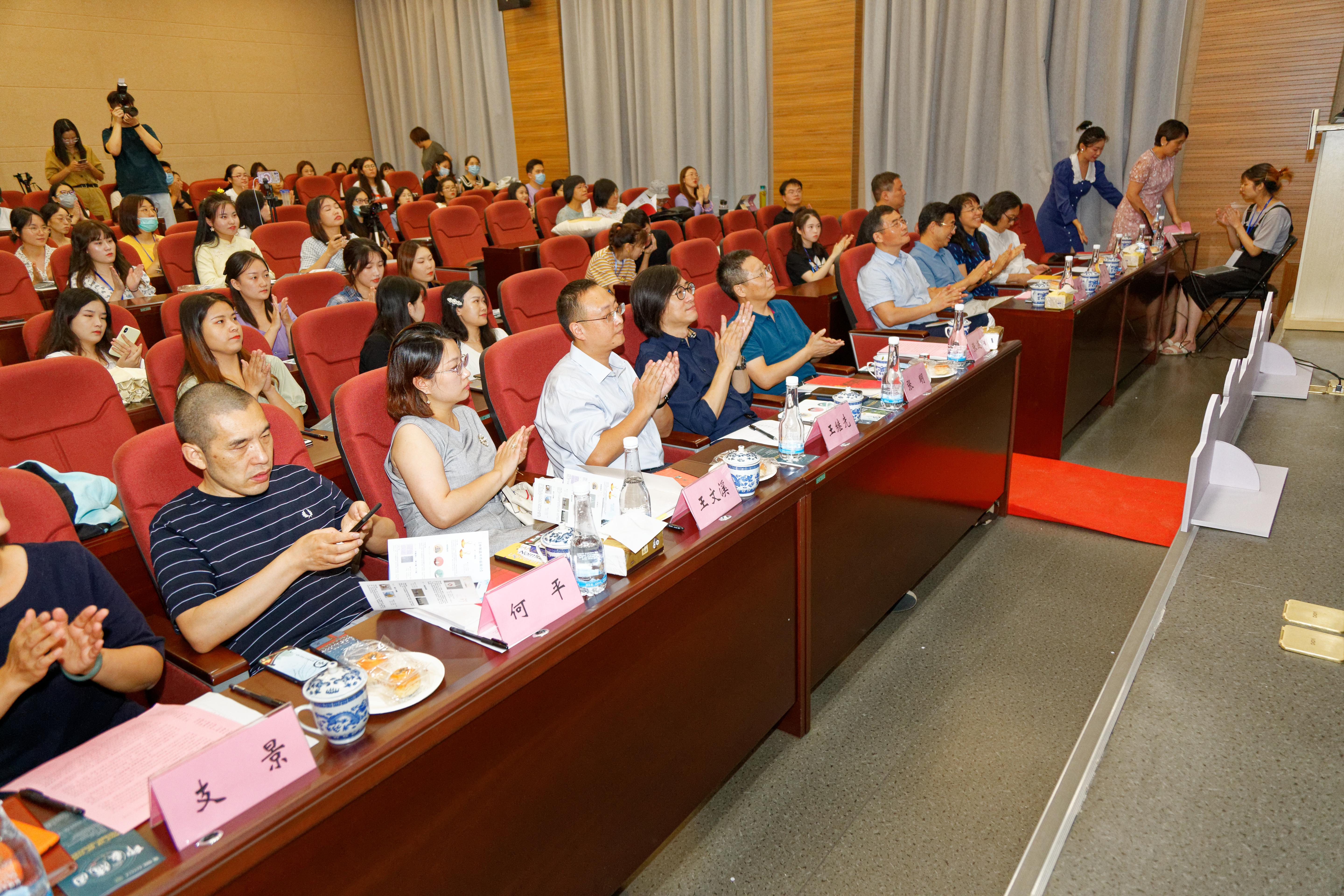 “印象随园”校园文化创意设计大赛展评暨118周年校庆文创发布会举行