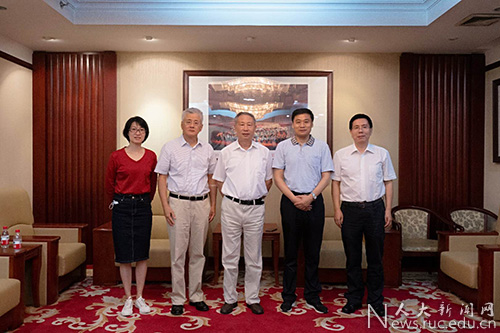 中国人民大学组织教师节慰问专场音乐会
