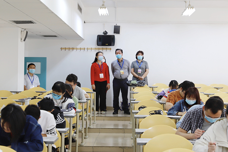 学校2020年9月全国大学英语四六级考试圆满结束