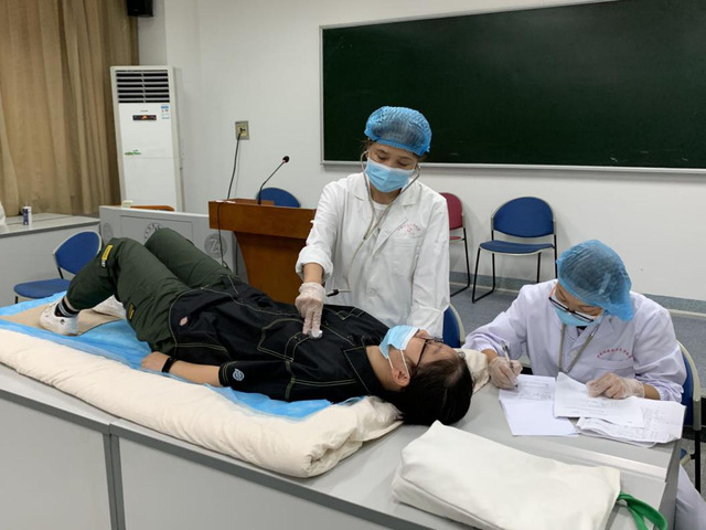 校医院顺利完成2020级新生体检工作