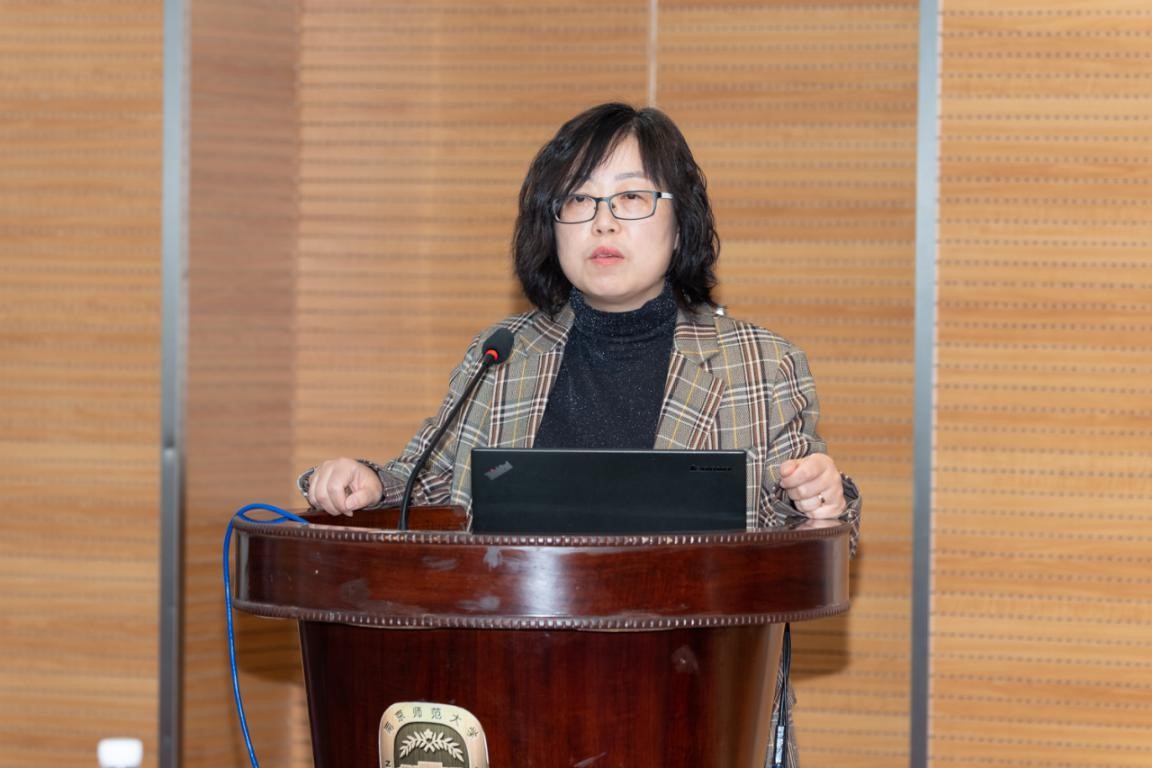 “法治发展与区域治理现代化”国际学术研讨会在我校召开