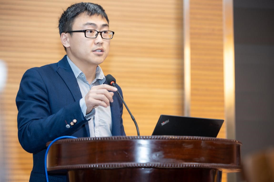 “法治发展与区域治理现代化”国际学术研讨会在我校召开