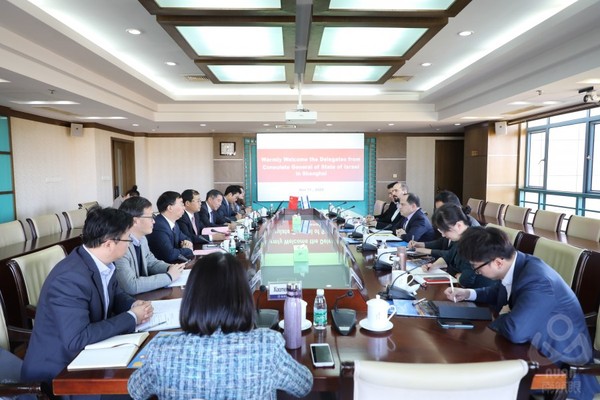 校长单忠德会见以色列驻上海总领馆总领事EdwardShapira一行