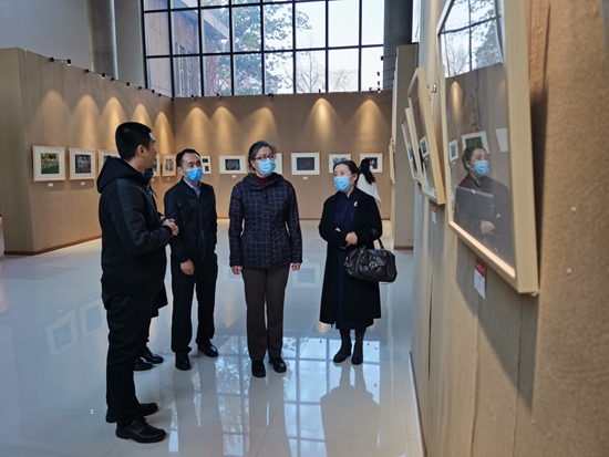 秋实累童意浓——学前教育学院学生美术作品展开幕