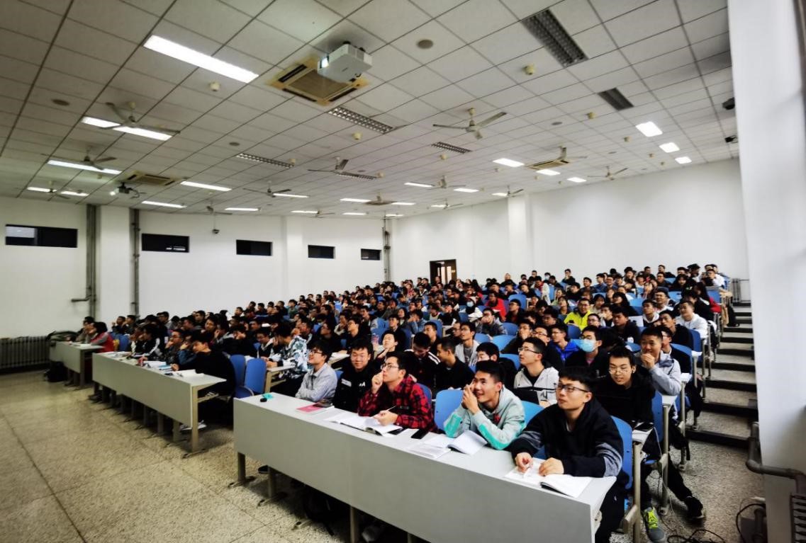 2020级材化大类一、二大班开展学风建设及安全教育大班会