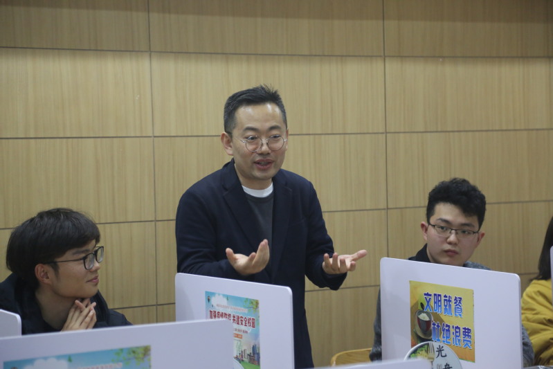 “寻找餐桌上的榜样”邀请校友李智勇倡行勤俭节约