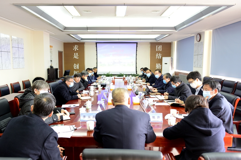 畅所欲言提建议凝心聚力谋发展学校召开“十四五”规划教师代表座谈会