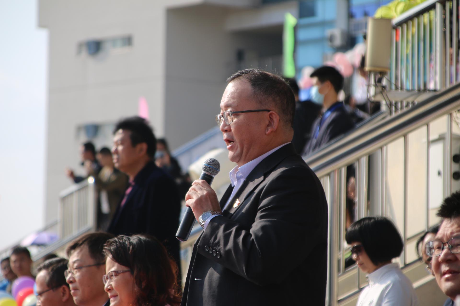 我校举行2020年体育节暨第十七届田径运动会