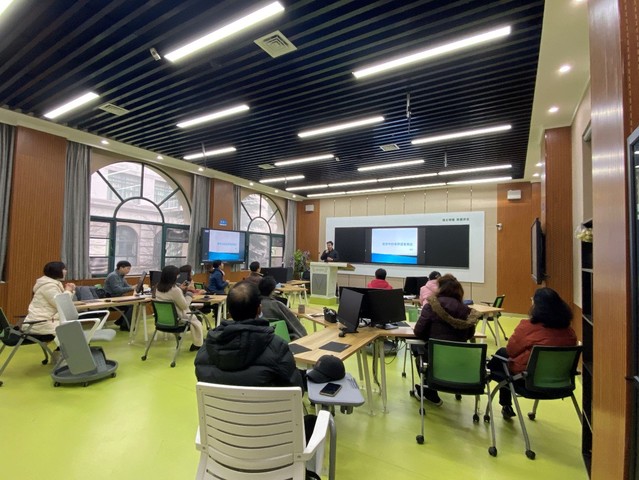 教师发展中心举办“教师科学用嗓与发声技巧”工作坊