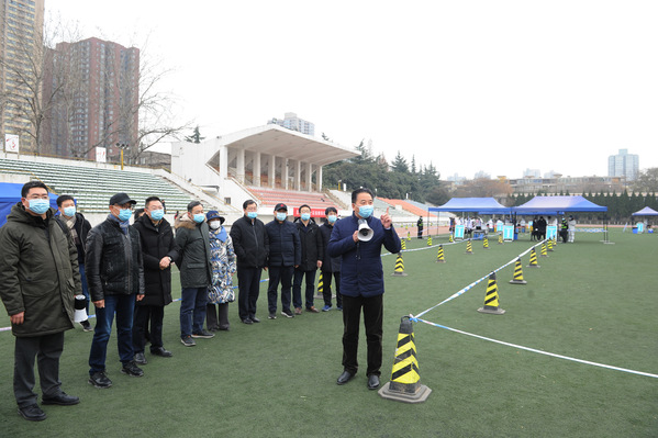 我校开展全员核酸检测采样应急演练活动