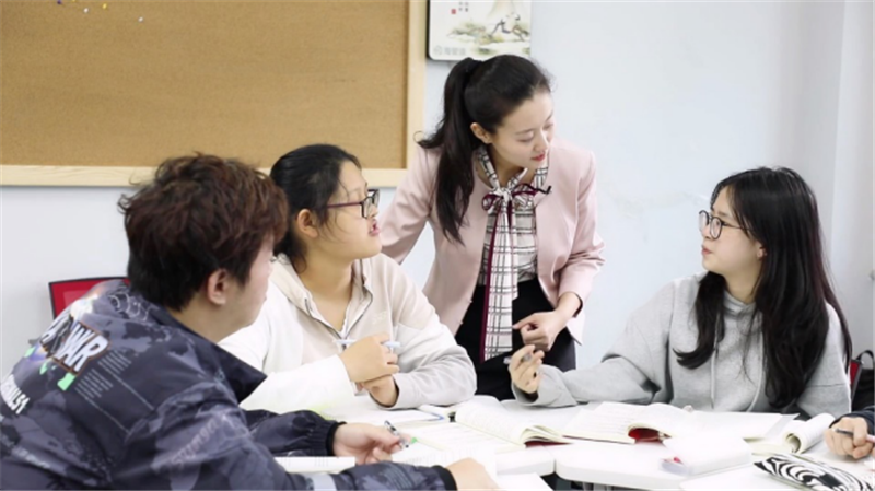 人文与经法学院宋丁博男荣获陕西第三届高校课堂教学创新大赛一等奖