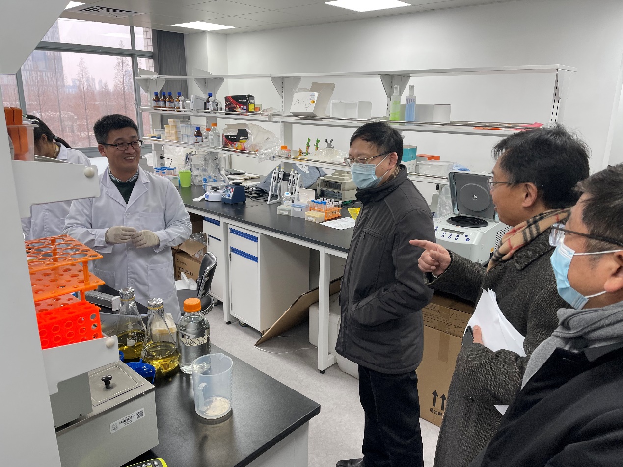 校领导“四不两直”检查学校安全生产工作