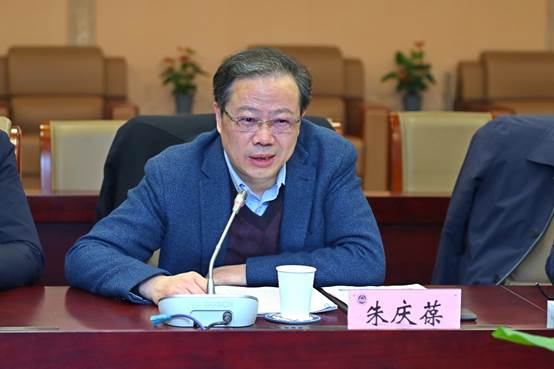 无锡市委常委、江阴市委书记许峰一行来校考察交流