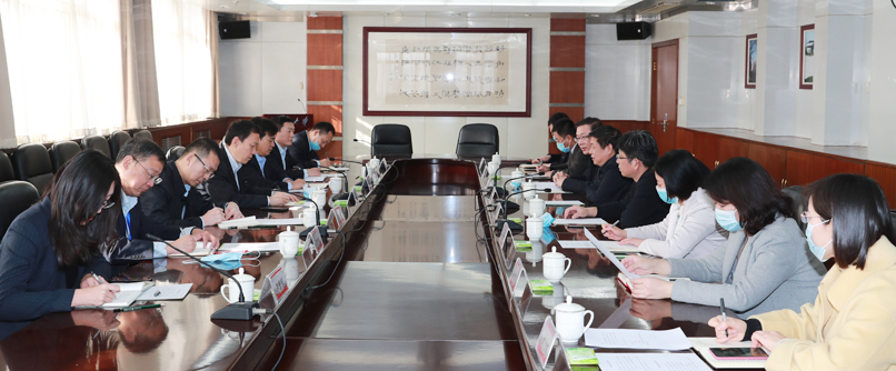 中国建设银行山东省分行行长杨军来一行访问我校