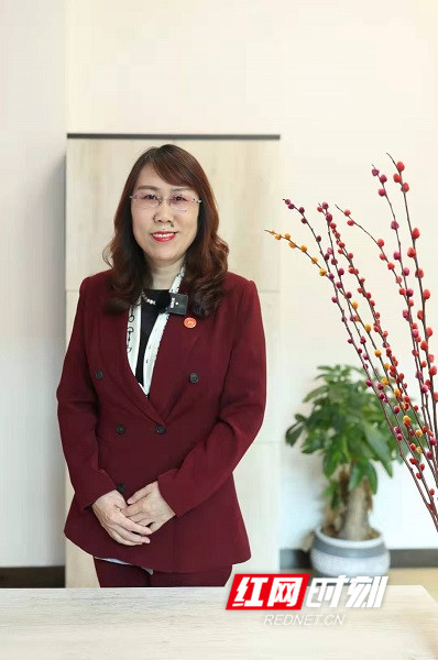 【喜迎党代会奋进新征程】（红网）名师风范丨曾艳钰：培养复合型人才激活团队创造力