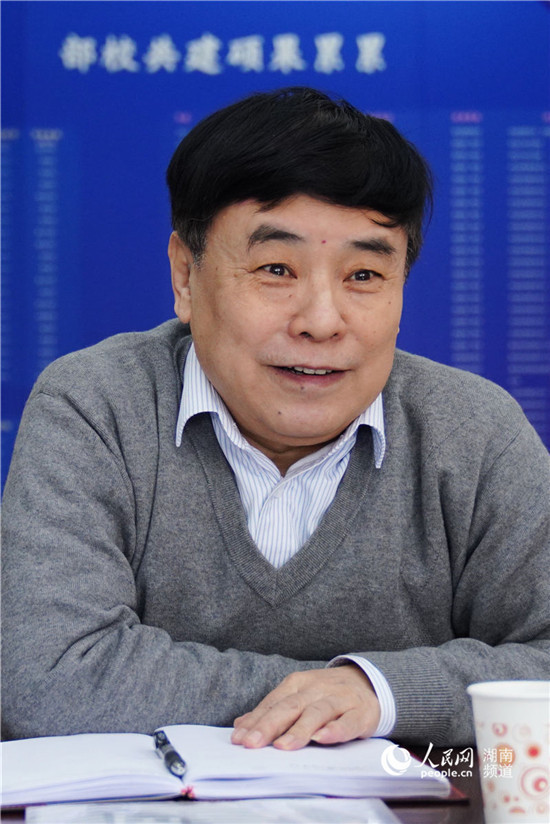 【喜迎党代会奋进新征程】（人民日报）凤凰何以栖岳麓？看中部地区省属高校湖南师大如何引人育人