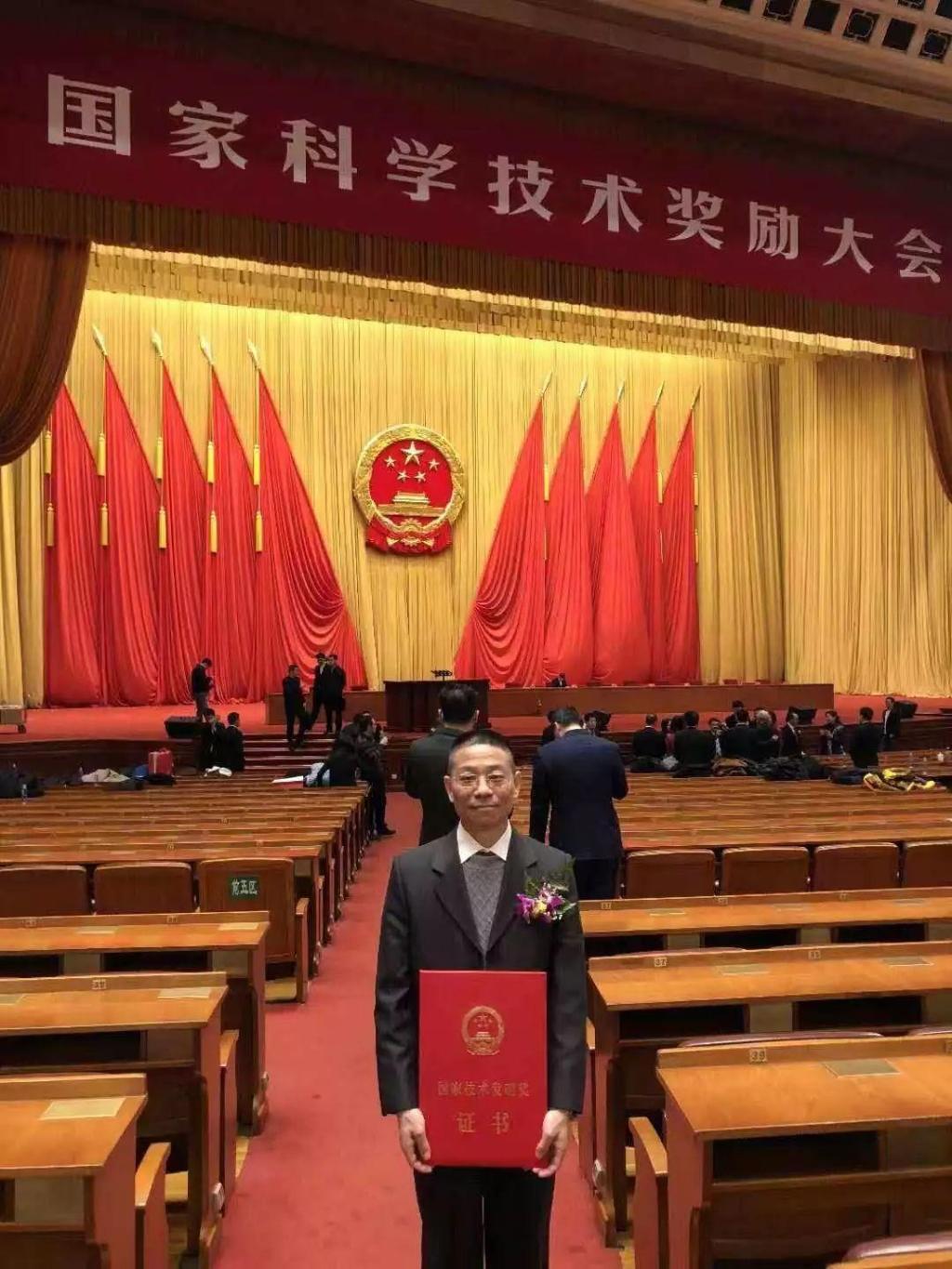 “周王宫，好学宫”——记卓越研究生导学团队之周顺华团队