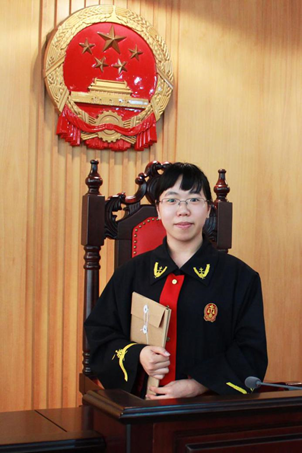 我校校友谭艳婷荣获“全国法院办案标兵”称号