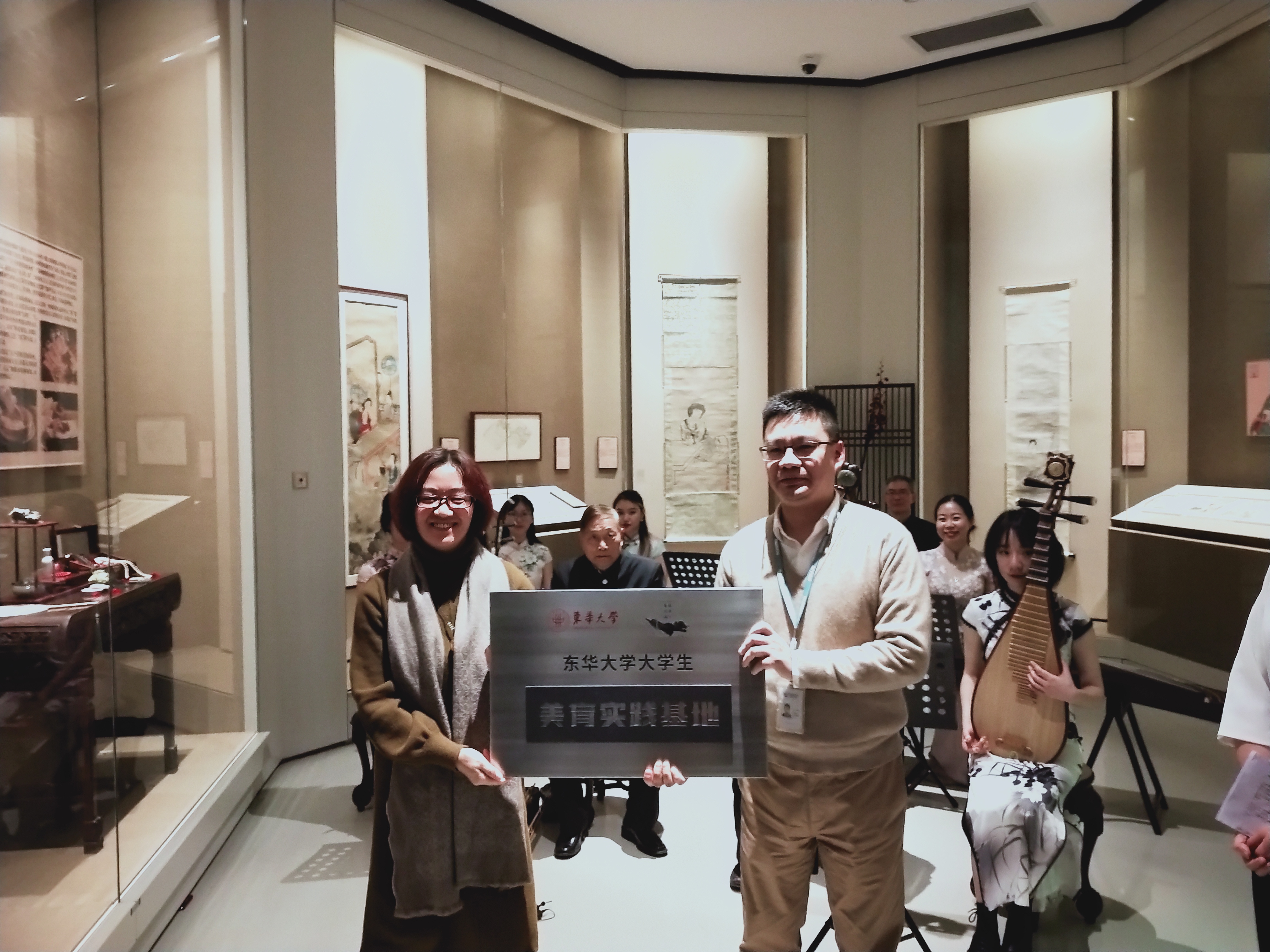 东华大学苏宁艺术馆大学生美育实践基地共建项目“江南迎春国风音乐会”在苏宁艺术馆圆满举办