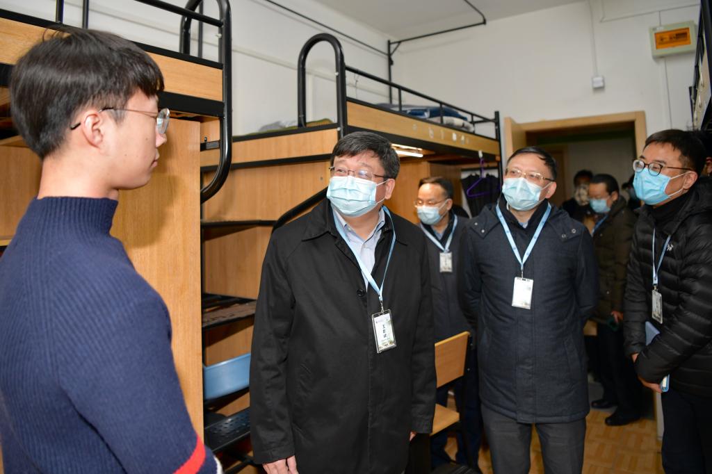 上海市副市长陈群来校调研