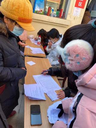 我校保定籍返乡大学生积极投身抗疫志愿服务