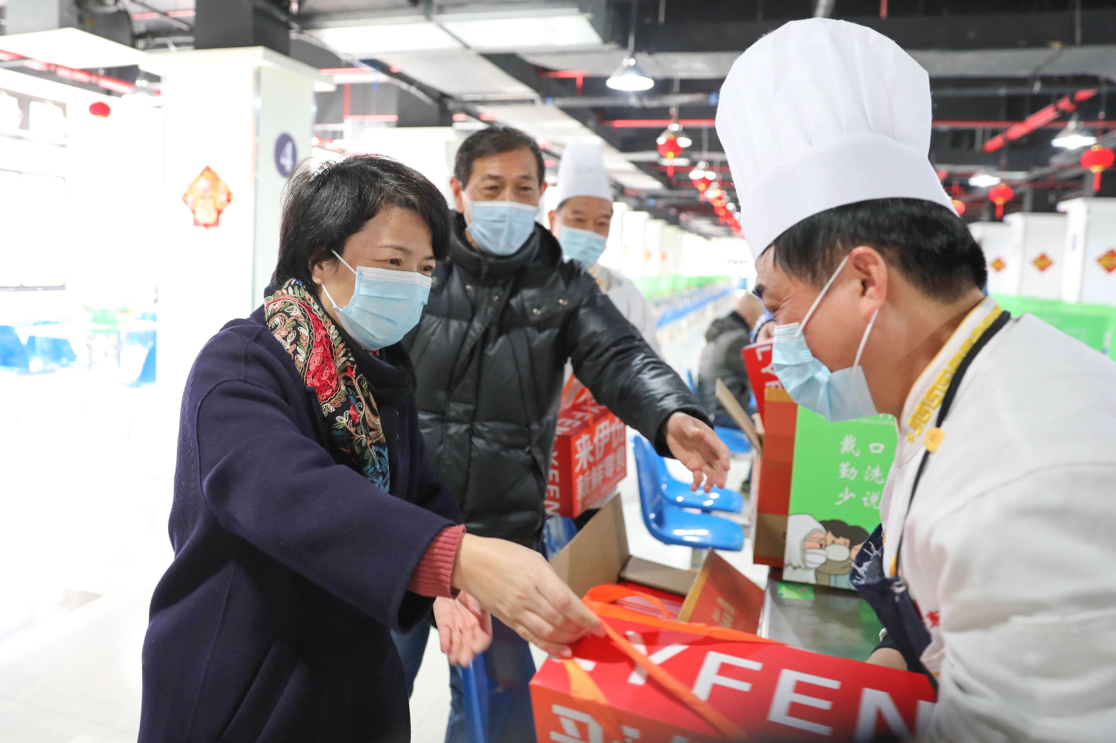 华东师大1200余位后勤员工及医务人员寒假坚守岗位
