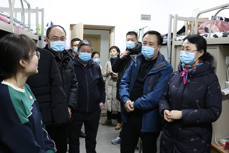 学工部组织开展关心关爱留校学生活动
