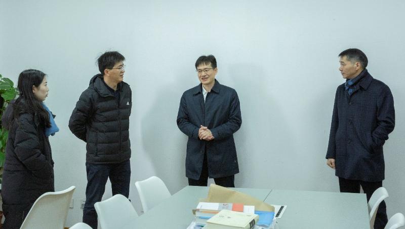 校领导慰问体育系2021年寒假留校学生