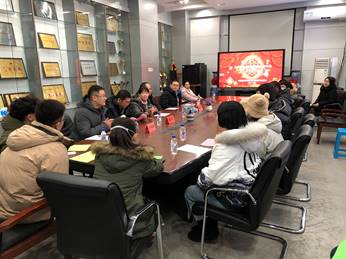 信息学院召开关爱留校过年学生爱心恳谈会