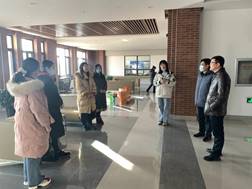 工商管理学院看望慰问留校学生