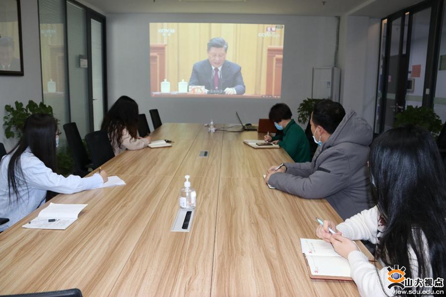 ［交通］组织收看全国脱贫攻坚总结表彰大会