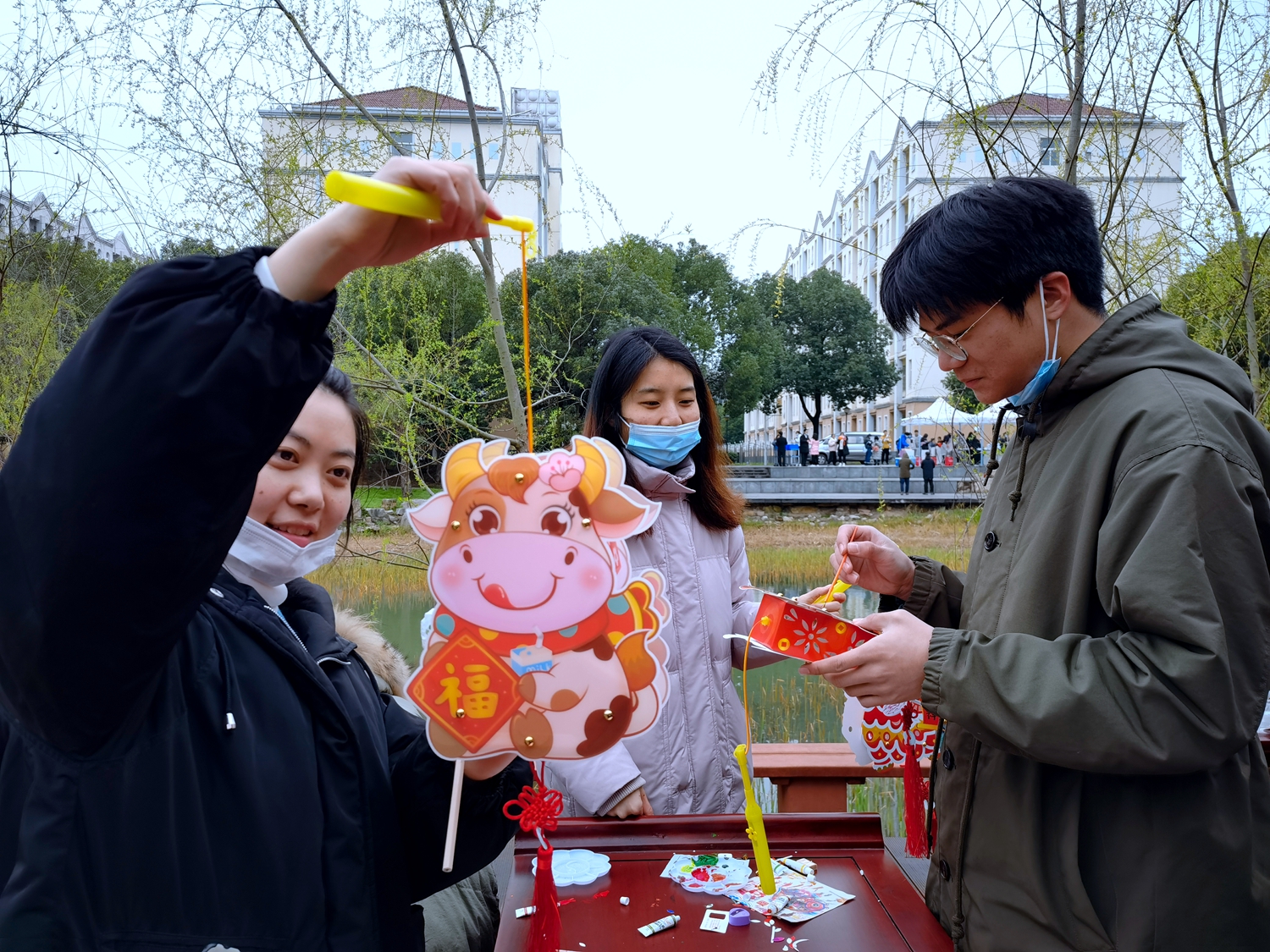 【云赏狮山春】湖岸边畔赏翠柳湖心亭中闹元宵