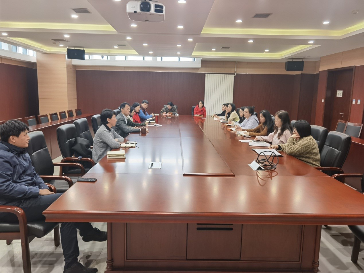 化工学院办公室召开新学期工作会议