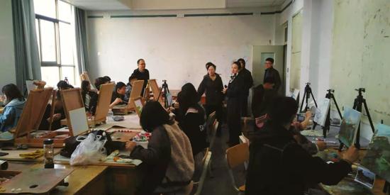 西北师大校领导赴美术学院调研指导新学期教学工作