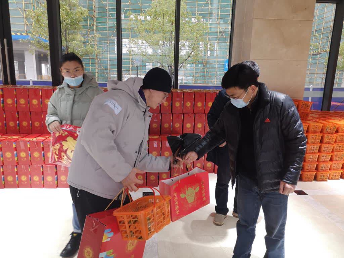 【光明日报】华中农大：留校师生融乐迎新年