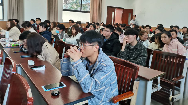 2022届经济管理类考研专题讲座顺利举行