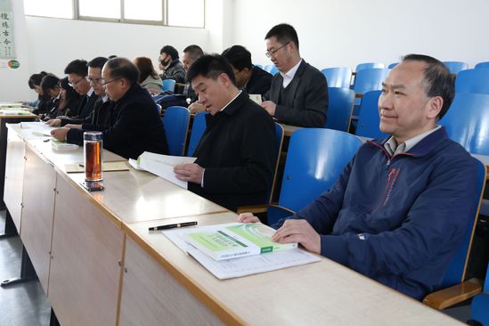 党委书记张俊宗深入教学一线随堂听取思政课