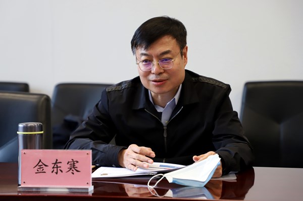 金东寒到教育学院调研工作