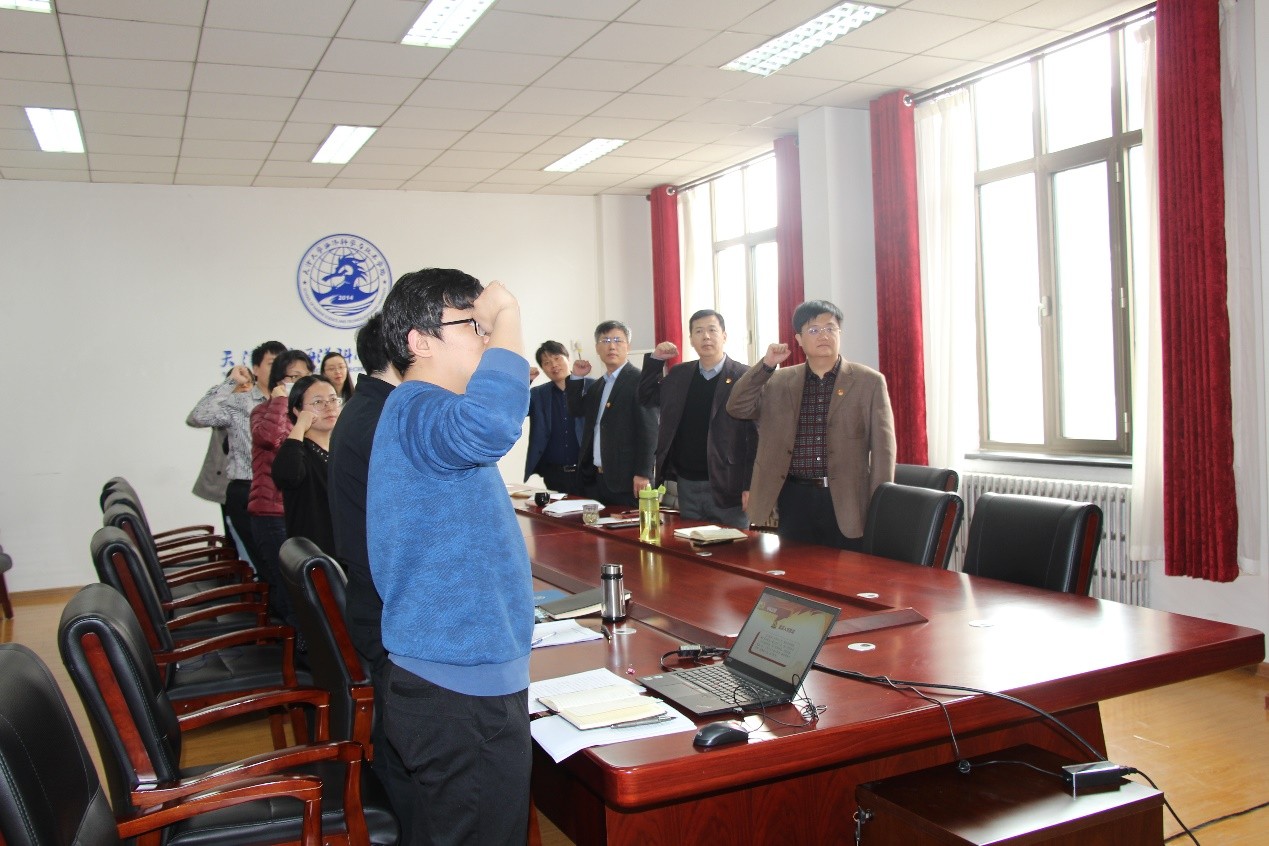 海洋学院行政党支部召开组织生活会及开展民主评议党员