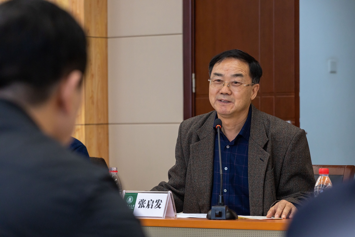 湖北省副省长肖菊华来校调研洪山实验室建设情况