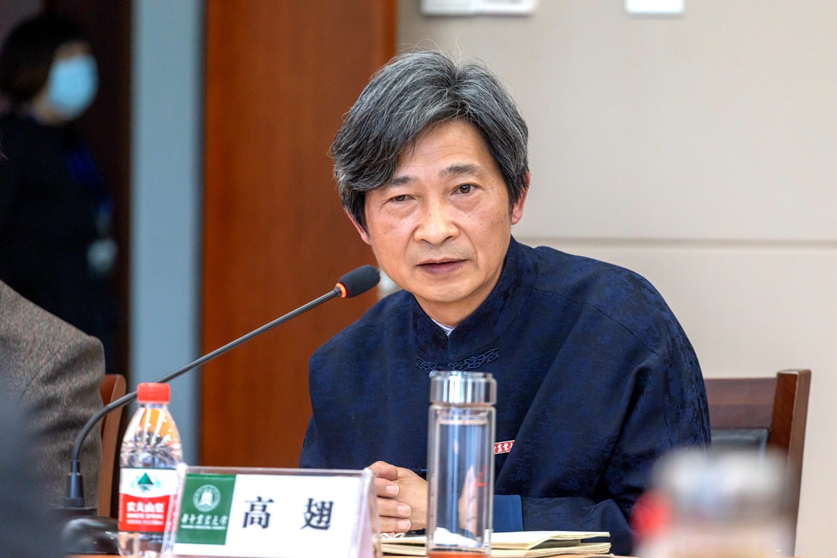 湖北省副省长肖菊华来校调研洪山实验室建设情况