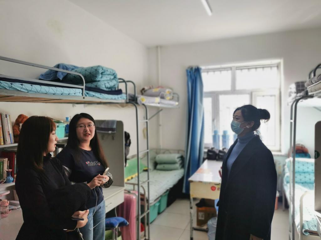 我校开展新学期学生寝室安全卫生大检查
